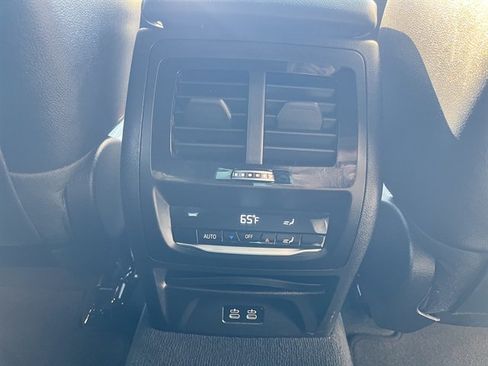 Used 2025 BMW X4 xDrive30i AWD/4WD image 46