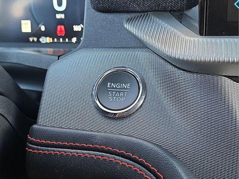 Used 2025 Ford Explorer ST image 32