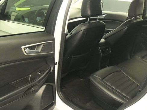 Certified 2024 Ford Edge SEL w/ Convenience Package AWD/4WD image 10