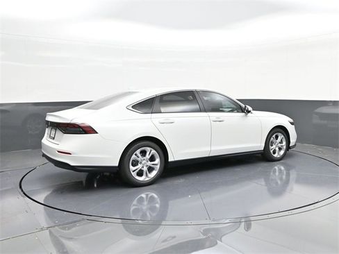 New 2025 Honda Accord LX image 12