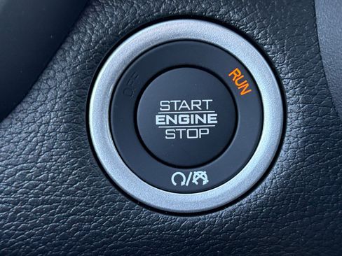 New 2026 RAM 1500 Express AWD/4WD image 21