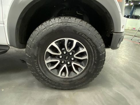 Used 2014 Ford F150 Raptor w/ Equipment Group 801A Luxury image 16