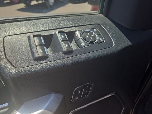 Used 2020 Ford F150 Lariat w/ Equipment Group 502A Luxury AWD/4WD image 8