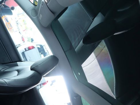 Used 2018 Tesla Model 3 Mid Range RWD image 18