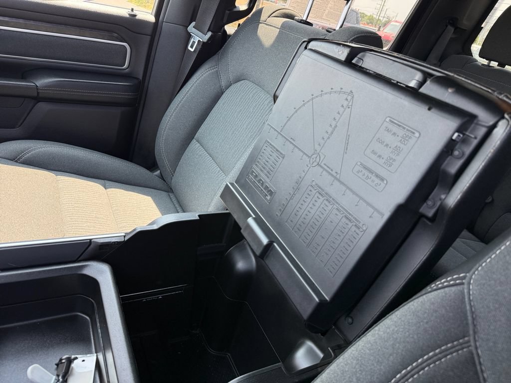 Used 2022 RAM 1500 Big Horn AWD/4WD image 49