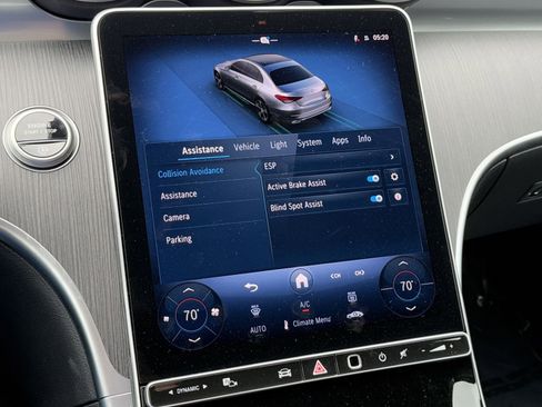 Used 2025 Mercedes-Benz C 300 Sedan image 21