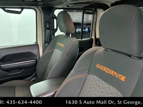 Used 2020 Jeep Gladiator Mojave AWD/4WD image 16