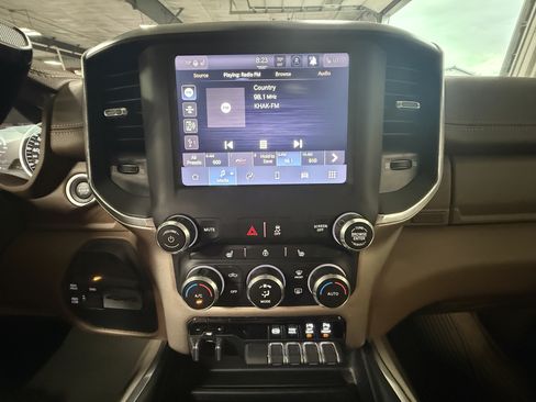 Used 2022 RAM 3500 Laramie AWD/4WD image 23