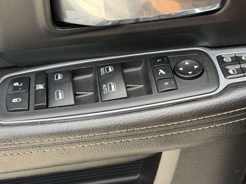 Used 2023 RAM 2500 Laramie w/ Night Edition image 27