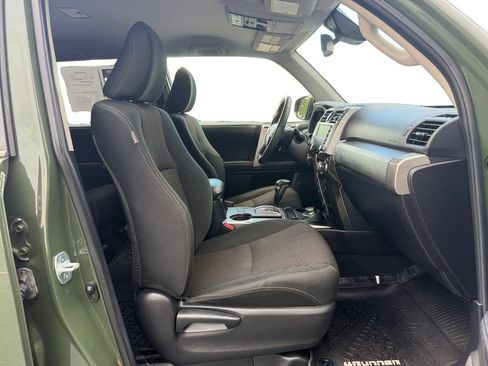 Used 2022 Toyota 4Runner Trail Special Edition AWD/4WD image 17