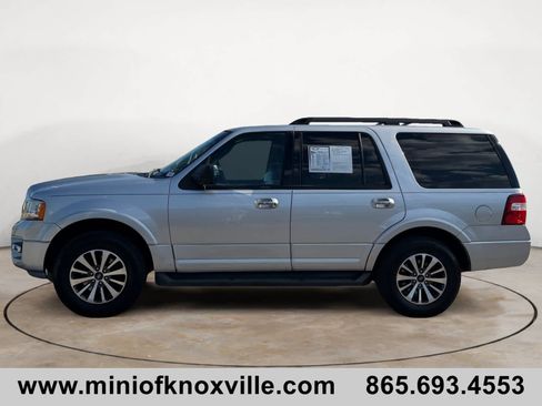 Used 2017 Ford Expedition XLT RWD image 6