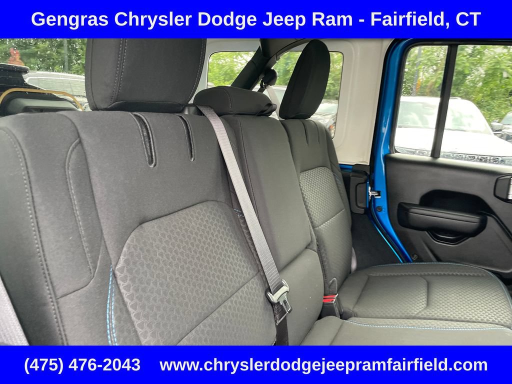 Certified 2025 Jeep Wrangler Unlimited Rubicon 4xe w/ Safety Group AWD/4WD image 29