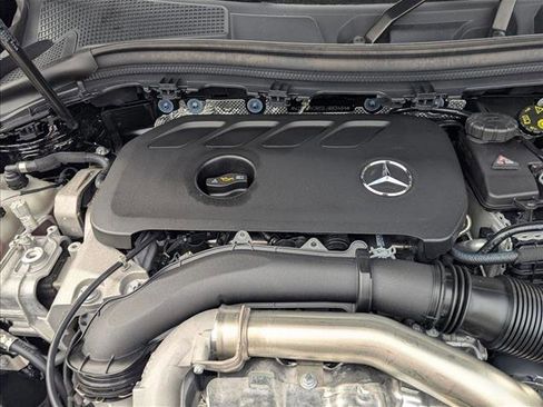 Certified 2025 Mercedes-Benz GLA 250 image 24