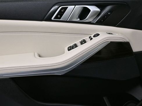 Used 2019 BMW X5 xDrive40i w/ Convenience Package image 7