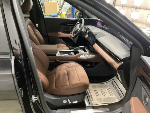 Used 2026 Lincoln Nautilus Reserve w/ Jet Appearance Package AWD/4WD image 4