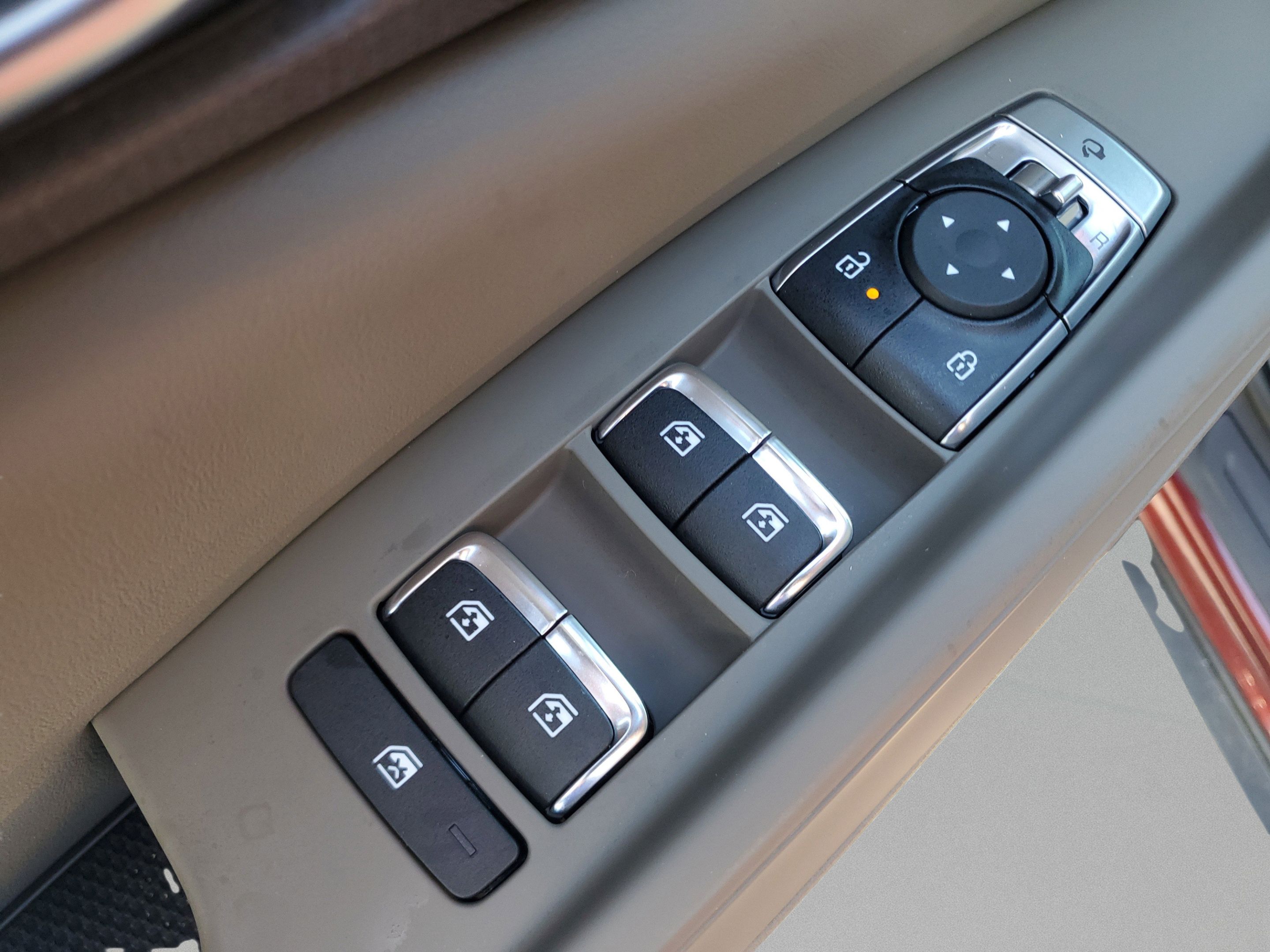 New 2026 Kia Carnival EX FWD image 13