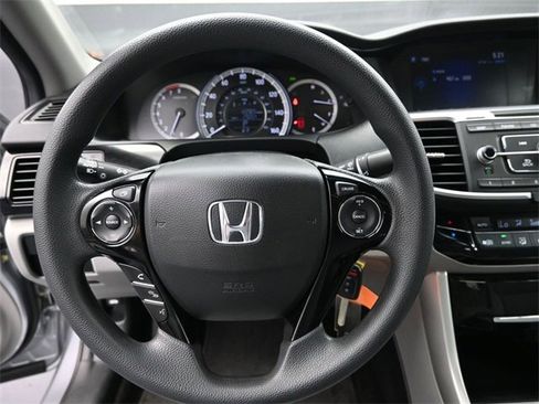 Used 2016 Honda Accord LX image 19