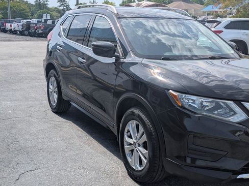Used 2018 Nissan Rogue S w/ S Value Package AWD/4WD image 3