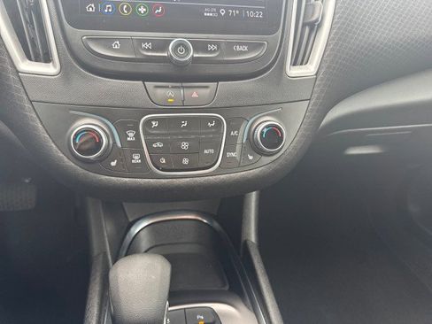 Used 2025 Chevrolet Malibu LT image 8