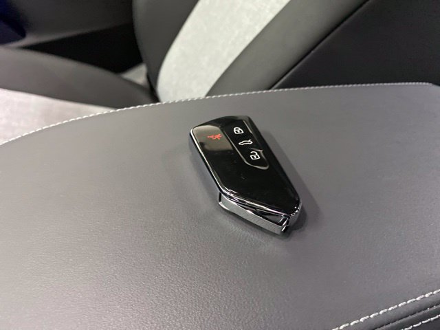 Used 2025 Volkswagen ID.4 Pro RWD image 97