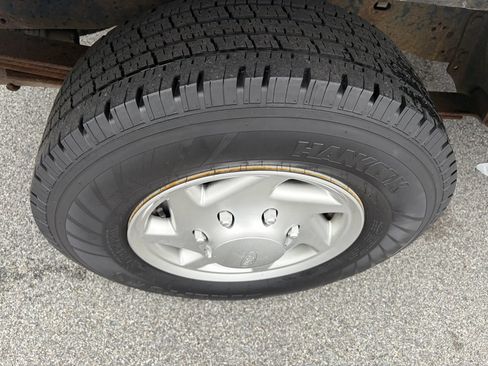 Used 2011 Ford E-250 and Econoline 250 w/ PWR Group RWD image 25