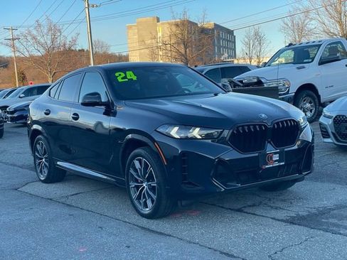 Certified 2024 BMW X6 xDrive40i w/ Premium Package image 3