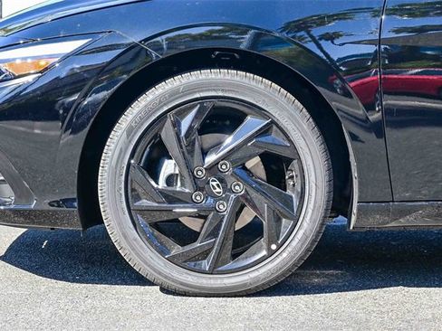 New 2026 Hyundai Elantra SEL Sport image 11