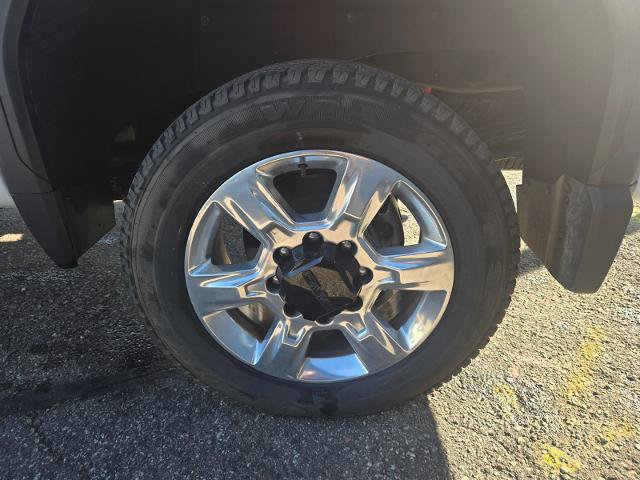 Used 2020 GMC Sierra 2500 AT4 w/ AT4 Premium Package AWD/4WD image 12