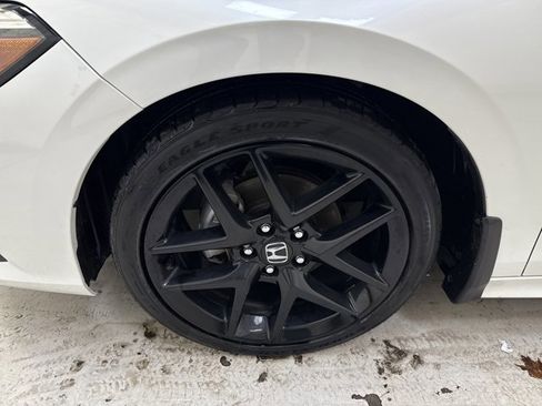 Used 2024 Honda Civic Sport image 28