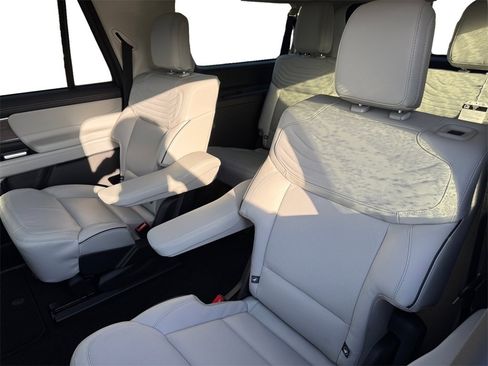 New 2025 Ford Expedition Max Platinum w/ Platinum Ultimate Package image 13