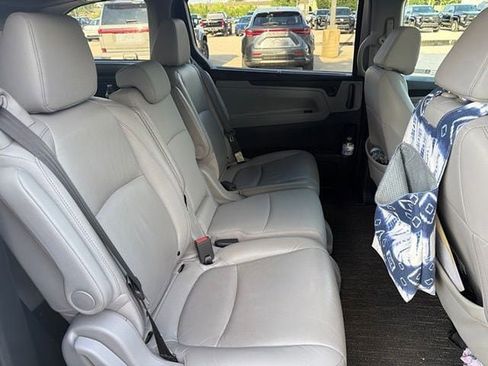 Used 2022 Honda Odyssey EX-L image 14
