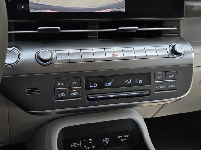 Used 2025 Hyundai Kona SEL AWD/4WD image 28