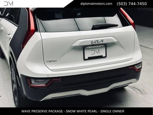 Used 2023 Kia Niro Wave w/ Wave Preserve Package FWD image 16