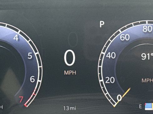 Used 2025 Jeep Grand Cherokee L Laredo w/ Luxury Tech Group I image 24