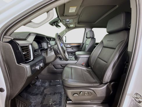 Used 2024 GMC Sierra 3500 Denali w/ Denali Reserve Package image 22