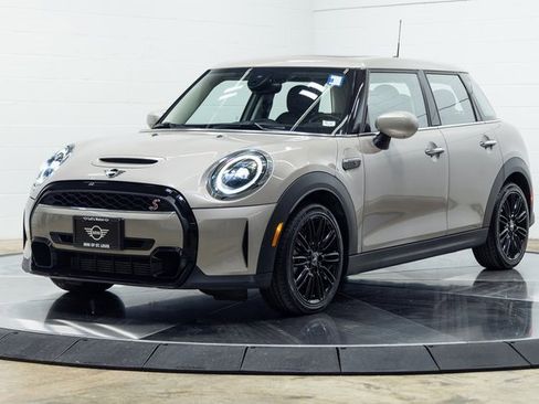 Used 2024 MINI Cooper S image 6