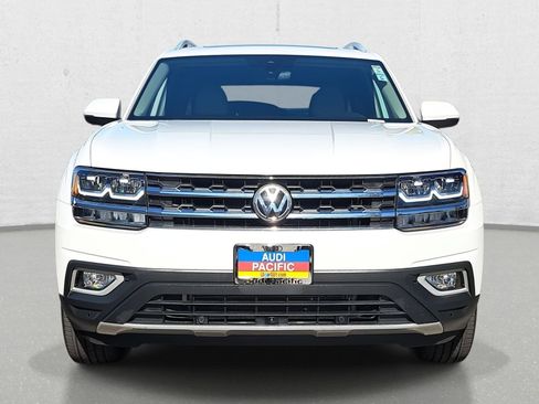 Used 2018 Volkswagen Atlas SEL Premium image 2