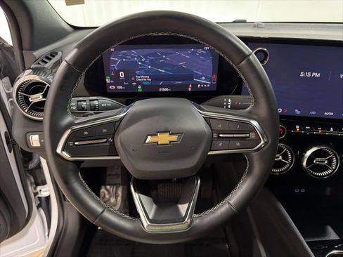 Used 2024 Chevrolet Blazer EV LT image 12
