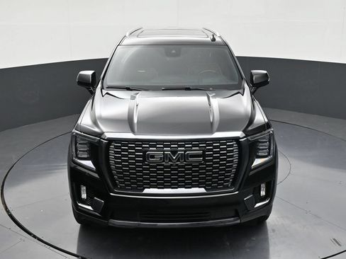 Used 2023 GMC Yukon XL Denali Ultimate AWD/4WD image 19