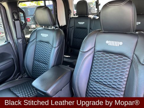Used 2022 Jeep Gladiator Sport AWD/4WD image 13