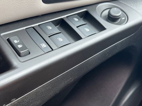 Used 2015 Chevrolet Cruze LT w/ RS Package image 18