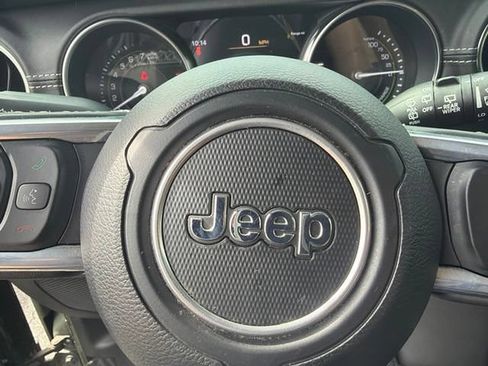 Used 2023 Jeep Wrangler Unlimited Sahara w/ Cold Weather Group AWD/4WD image 12