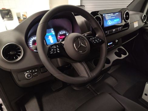 New 2026 Mercedes-Benz Sprinter 2500 image 4