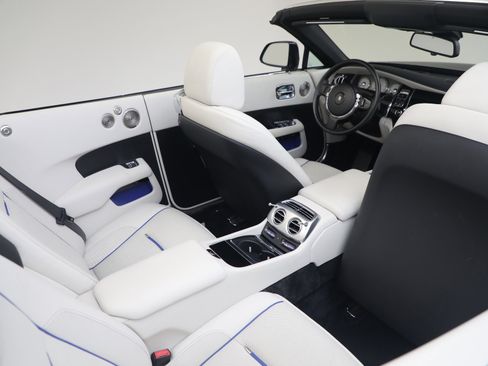 Certified 2017 Rolls-Royce Dawn image 37