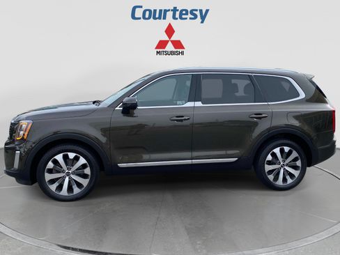 Used 2021 Kia Telluride EX w/ EX Premium Package AWD/4WD image 2