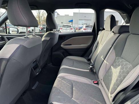 Certified 2025 Subaru Forester image 9