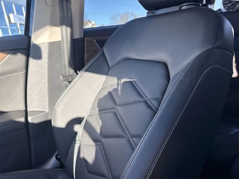 New 2026 Volkswagen Atlas SE image 41