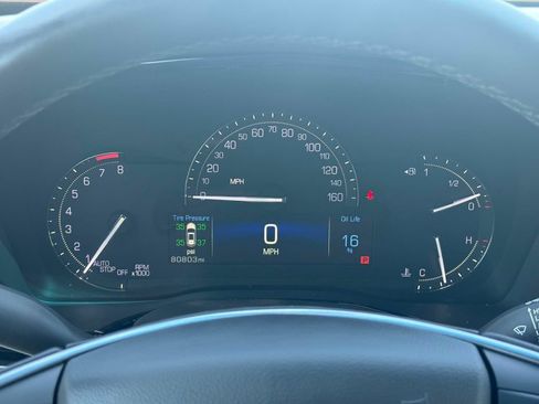 Used 2018 Cadillac XT5 AWD image 23