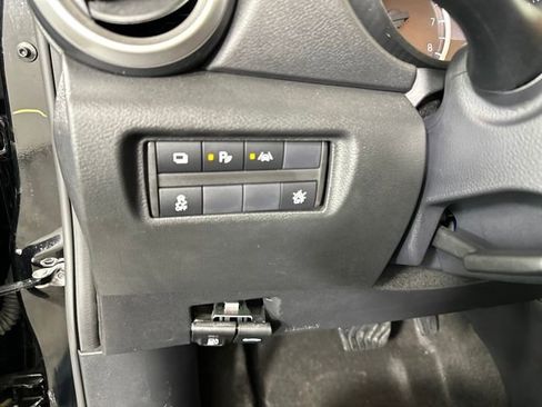 Used 2024 Nissan Versa S w/ S Plus Package image 19