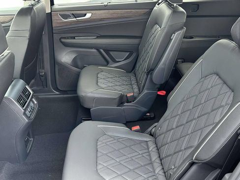 New 2026 Volkswagen Atlas SEL Premium R-Line AWD/4WD image 13